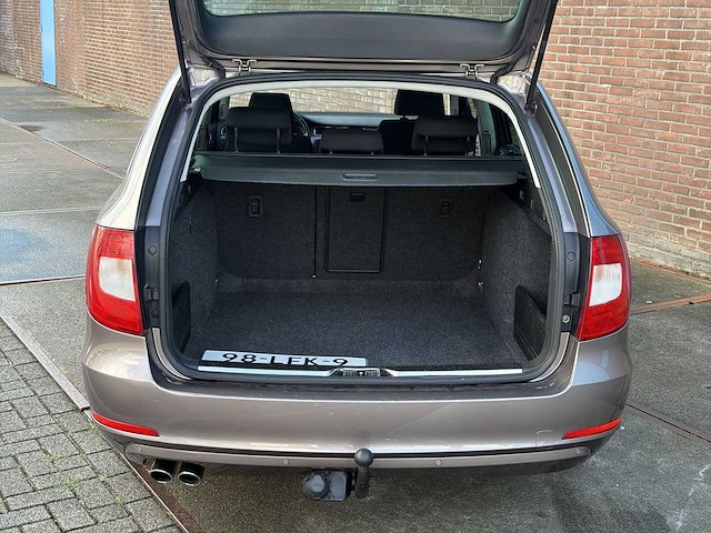 Skoda superb combi 1.8 tsi | 98-lfk-9 i - afbeelding 6 van  15