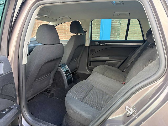 Skoda superb combi 1.8 tsi | 98-lfk-9 i - afbeelding 9 van  15