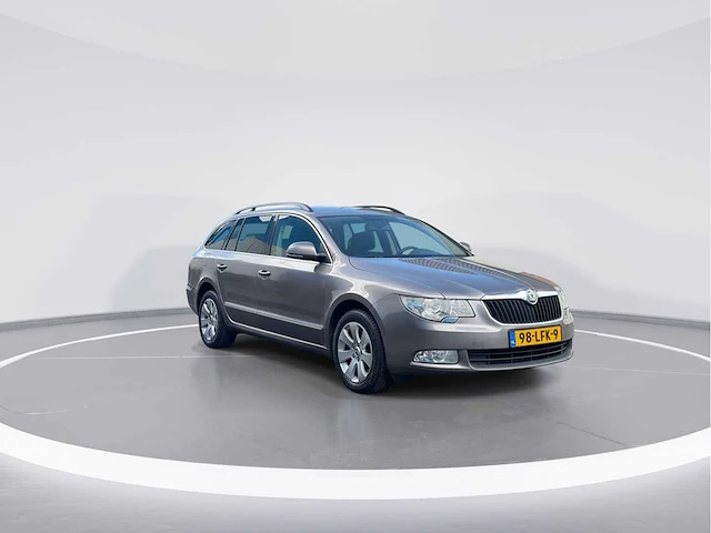 Skoda superb combi 1.8 tsi | 98-lfk-9 i - afbeelding 12 van  33
