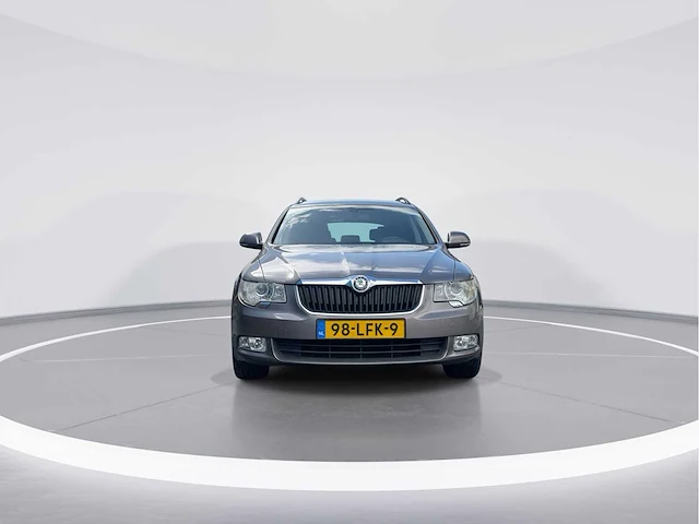 Skoda superb combi 1.8 tsi | 98-lfk-9 i - afbeelding 23 van  33