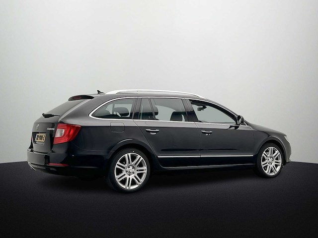 Skoda superb combi 1.8 tsi active business line 2011 | zr-980-z - afbeelding 45 van  45