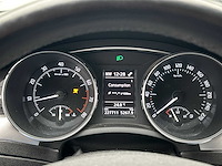 Skoda superb combi 1.8 tsi active business line 2011 | zr-980-z - afbeelding 15 van  40