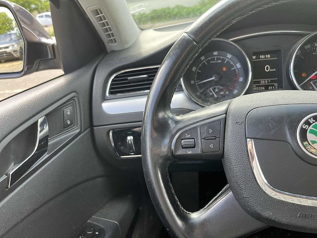 Skoda superb combi 1.8 tsi ambition business 2011 | 05-pft-2 - afbeelding 9 van  29