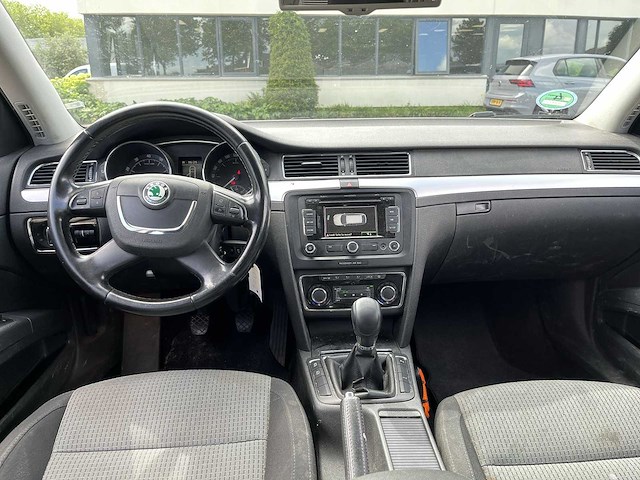 Skoda superb combi 1.8 tsi ambition business 2011 | 05-pft-2 - afbeelding 20 van  29