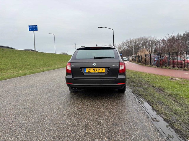 Skoda superb combi 1.8 tsi ambition business 2011 | 21-nxp-7 i - afbeelding 2 van  12