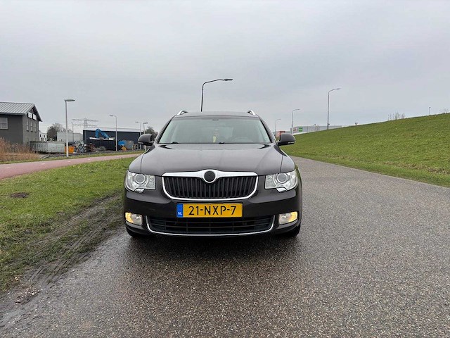 Skoda superb combi 1.8 tsi ambition business 2011 | 21-nxp-7 i - afbeelding 12 van  12