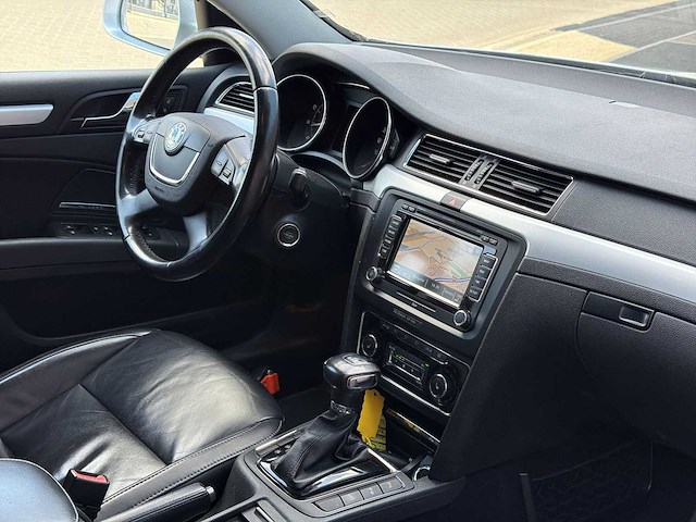 Skoda superb combi business line 1.8 tsi | 48-tbg-6 i - afbeelding 20 van  26