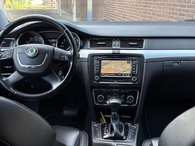 Skoda superb combi business line 1.8 tsi | 48-tbg-6 i - afbeelding 25 van  26