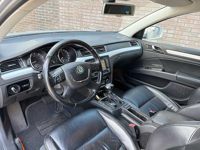 Skoda superb combi business line 1.8 tsi | 48-tbg-6 i - afbeelding 28 van  36