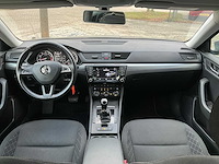Skoda superb personenauto - afbeelding 4 van  37