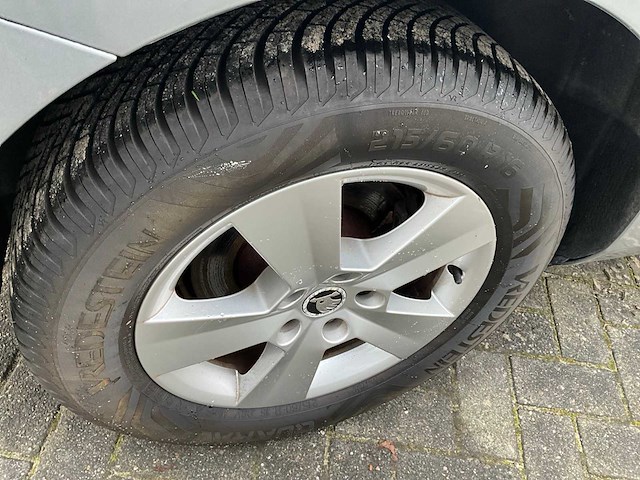 Skoda superb personenauto - afbeelding 25 van  37