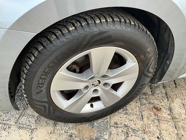 Skoda superb personenauto - afbeelding 27 van  37