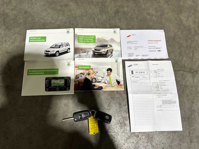 Skoda yeti 1.2 tsi tour 105pk 2013 (origineel-nl), 01-zjx-8 - afbeelding 35 van  48