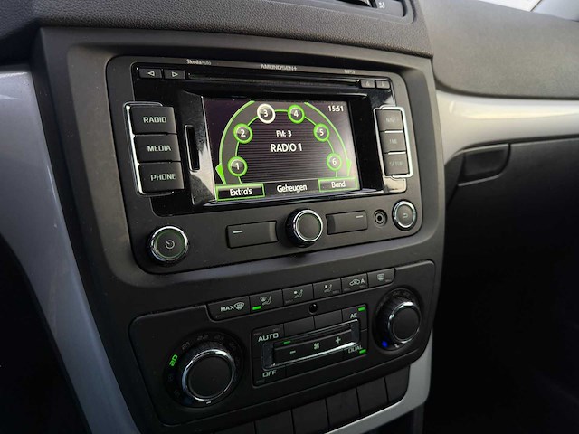 Skoda yeti 1.2 tsi tour, 11-szn-2 - afbeelding 14 van  22