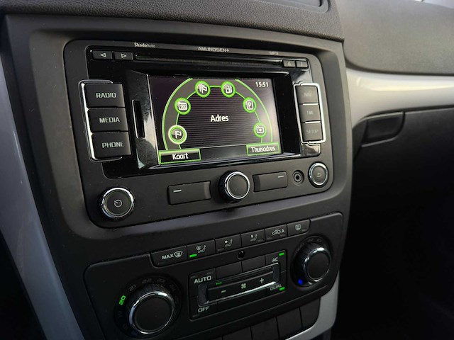 Skoda yeti 1.2 tsi tour, 11-szn-2 - afbeelding 7 van  22