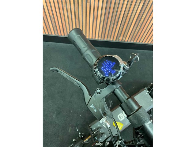 Skotero bonsa elektrische step - afbeelding 8 van  13