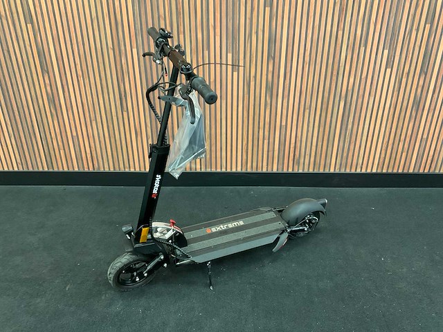 Skotero extreme elektrische step - afbeelding 1 van  10