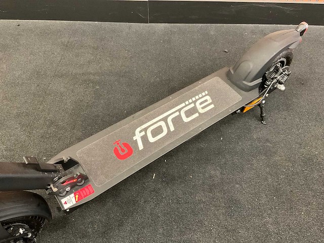 Skotero force elektrische step - afbeelding 9 van  12