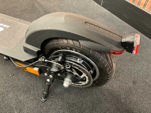 Skotero force elektrische step - afbeelding 10 van  12