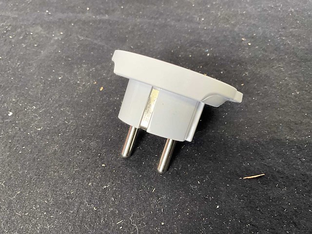 Skross world to europe reisadapter (3x) - afbeelding 3 van  4