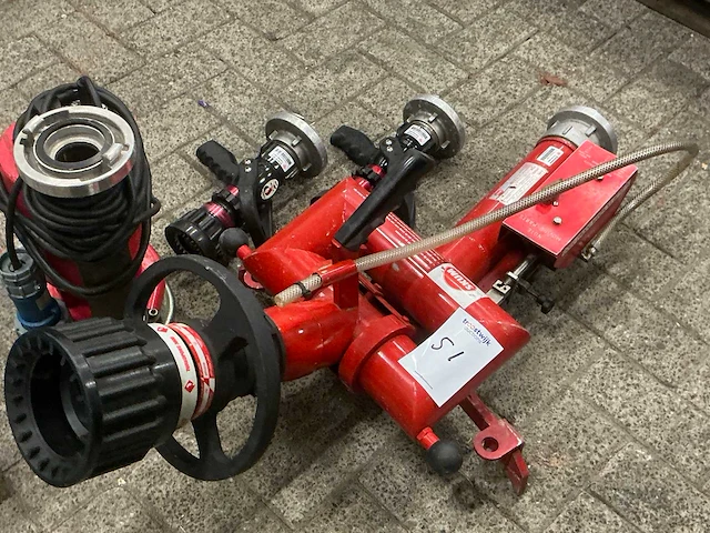 Skum brandweermateriaal - afbeelding 3 van  5