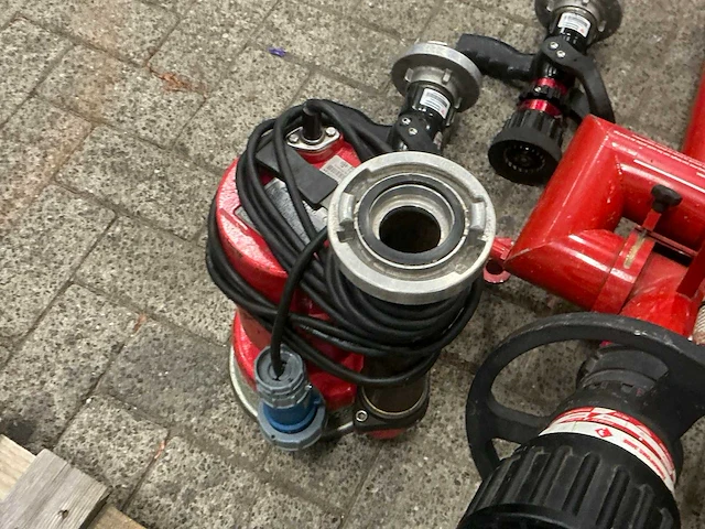 Skum brandweermateriaal - afbeelding 4 van  5