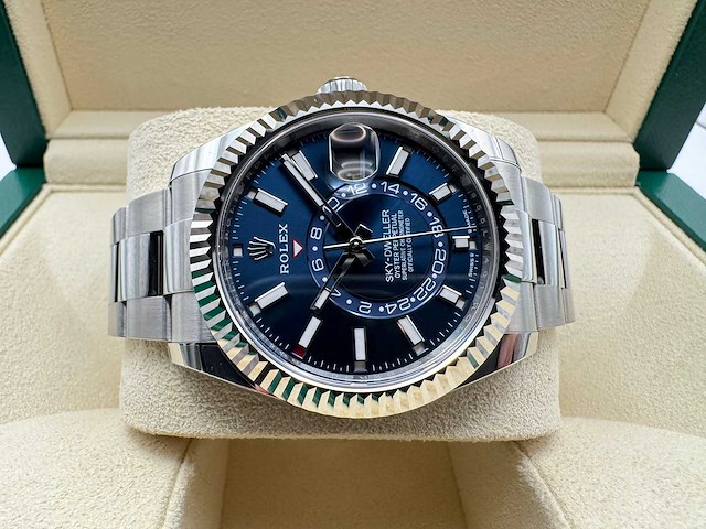 Sky-dweller 336934 | blue dial | unworn | 2026 | full set - afbeelding 7 van  12