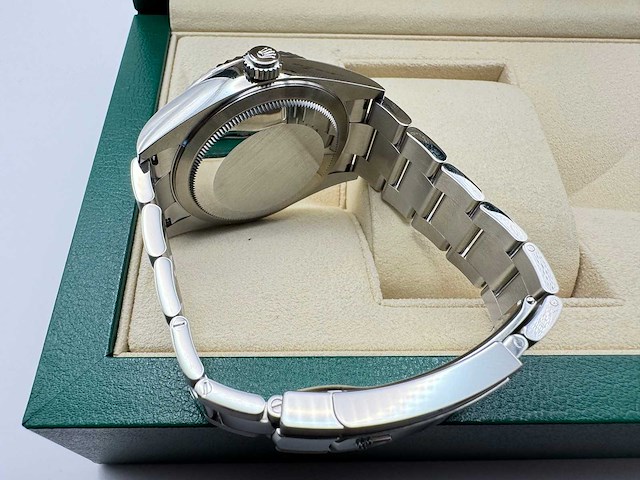 Sky-dweller 336934 | green dial | unworn | 2026 | full set - afbeelding 2 van  12