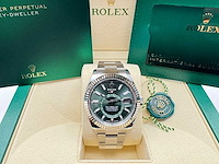 Sky-dweller 336934 | green dial | unworn | 2026 | full set - afbeelding 9 van  12