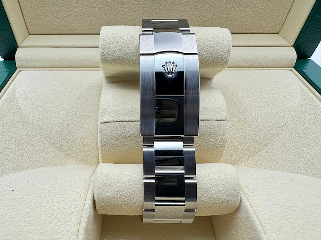 Sky-dweller 336934 | green dial | unworn | 2026 | full set - afbeelding 8 van  12