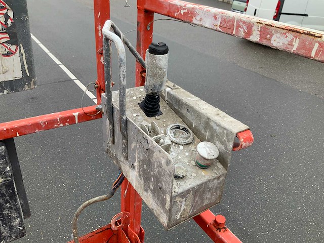 Sky jack sjiii3219 hoogwerker - afbeelding 2 van  13