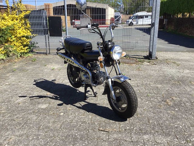 Sky team - ed6 - motorfiets - afbeelding 15 van  17
