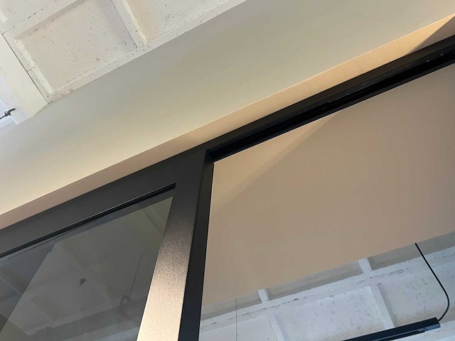 Skygate - schuifdeur met vast paneel 2740x1966 mm - afbeelding 7 van  8