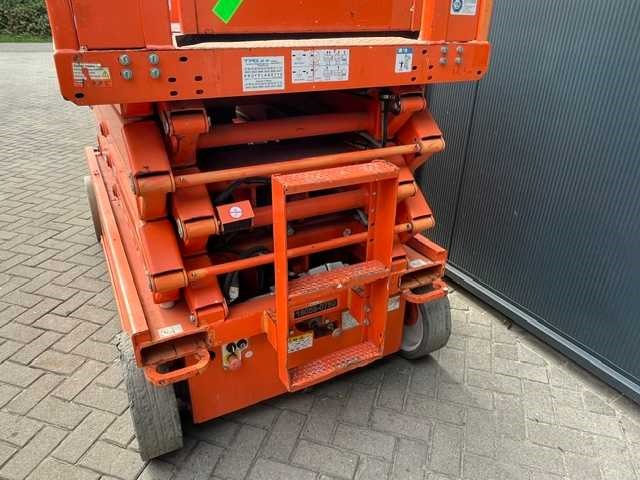 Skyjack sj iii-4632 12 meter schaarhoogwerker - afbeelding 7 van  11