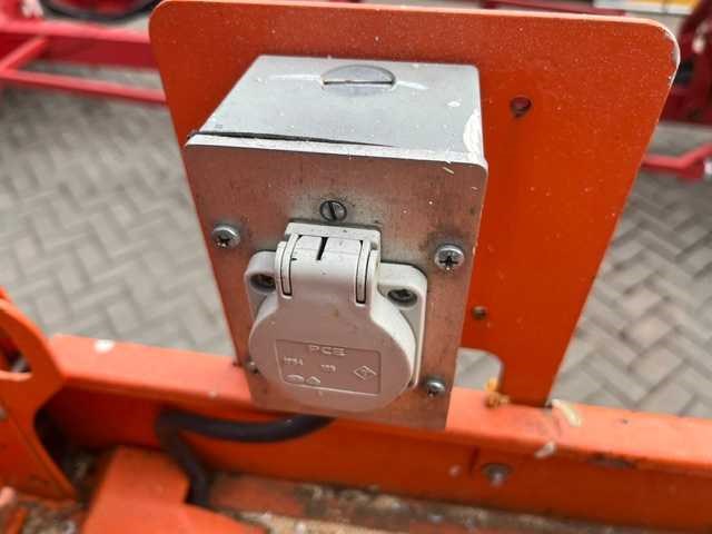 Skyjack sj iii-4632 12 meter schaarhoogwerker - afbeelding 11 van  11