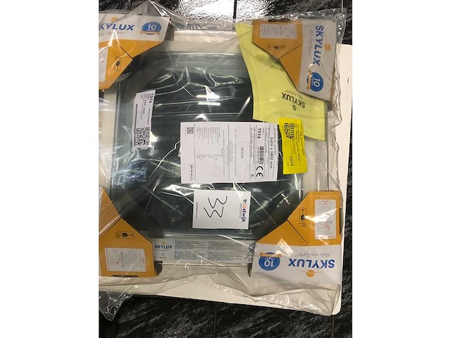 Skylux lichtkoepel met opstand – 40 × 40 cm - afbeelding 1 van  5