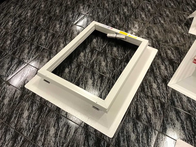 Skylux lichtkoepel met opstand – 70 × 100 cm - afbeelding 4 van  6