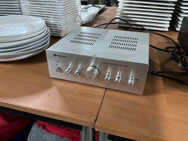 Skytronic 103.311 versterker - afbeelding 2 van  5