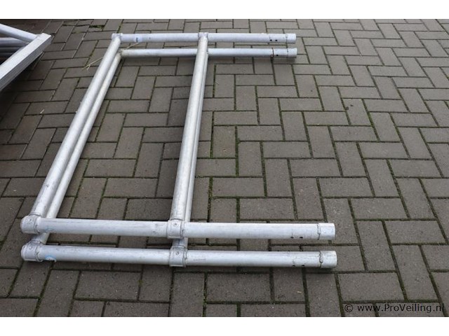 Skyworks opbouwframe - 2 stuks - afbeelding 1 van  4