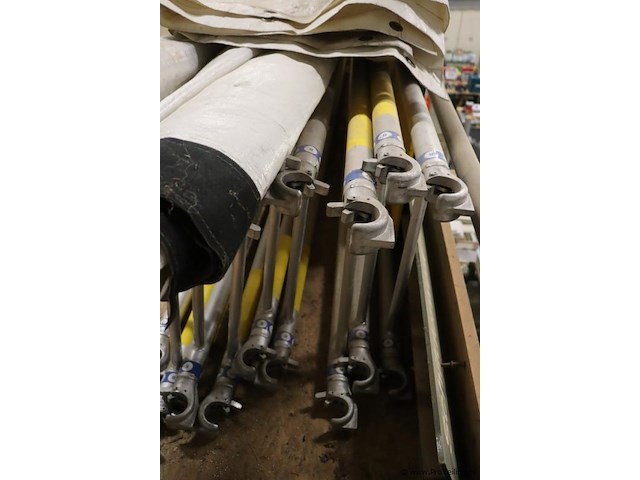 Skyworks steiger en doorwerktent/regenschermen - afbeelding 2 van  11