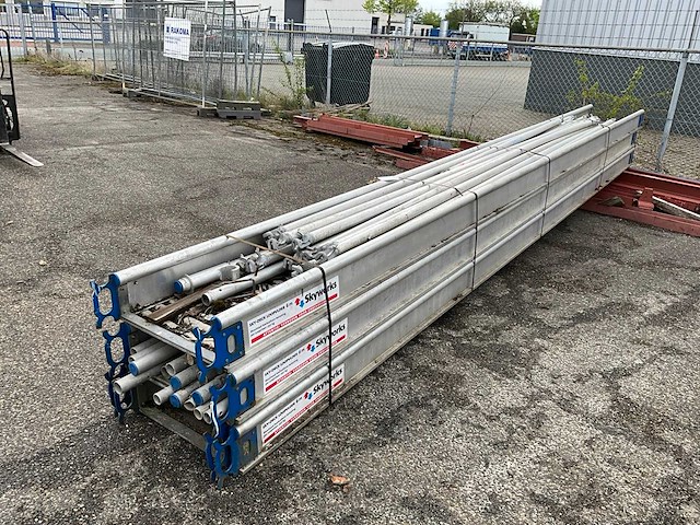 Skyworks steiger loopvloer (3x) - afbeelding 1 van  3