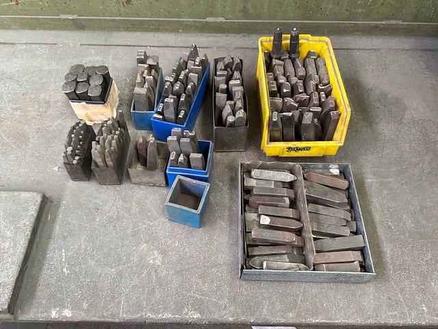 Slagletters en cijfers - afbeelding 9 van  14