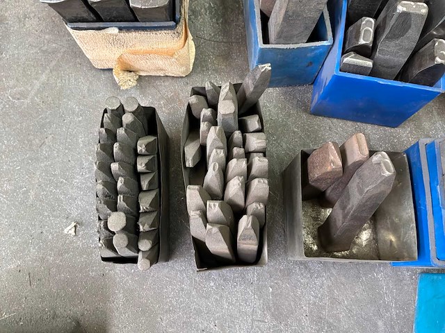 Slagletters en cijfers - afbeelding 12 van  14