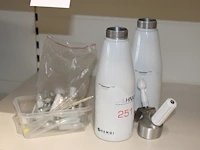 Slagroomkidde met extra fles