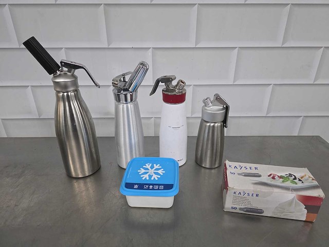 Slagroomspuit (4x) - afbeelding 1 van  4