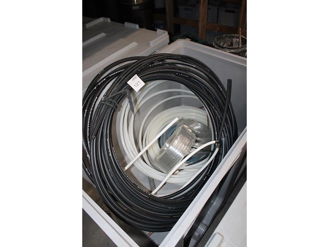 Slang en buismateriaal in accubox w.o. aspen xtra07. excl. box. - afbeelding 2 van  2