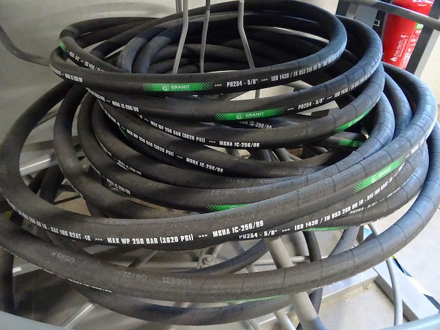 Slangencarrousel - afbeelding 6 van  7