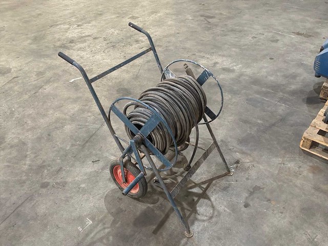 Slangenhaspel - afbeelding 4 van  7