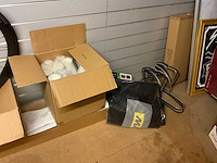 Slatwall wandhaken en plateaus lamellenwand - afbeelding 10 van  21