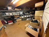 Slatwall wandhaken en plateaus lamellenwand - afbeelding 1 van  21